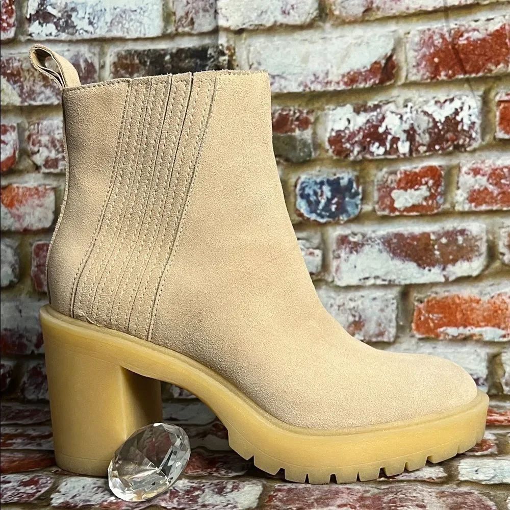 * Dolce Vita Celia boot in suede with a lug sole